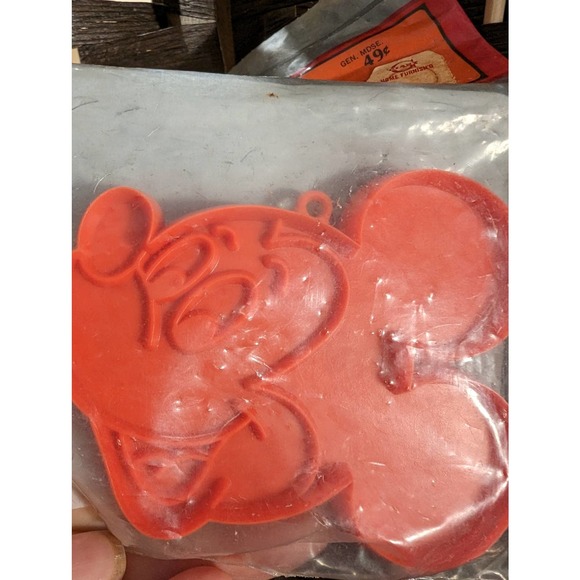 Vintage Mickey Mouse Cookie Cutter Ambassador Hallmark Sealed - Picture 7 of 7